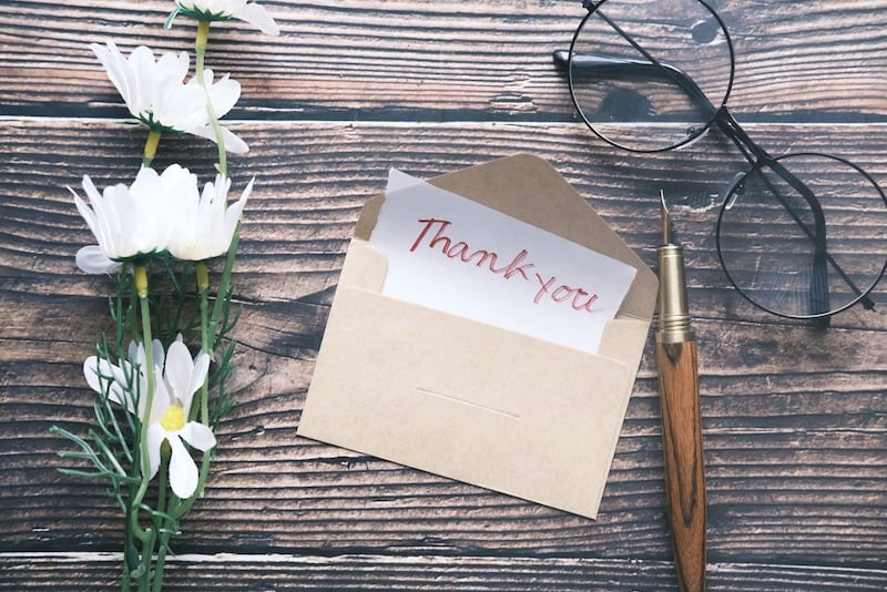 How to Thank a Colleague: A Complete Guide for Employees and